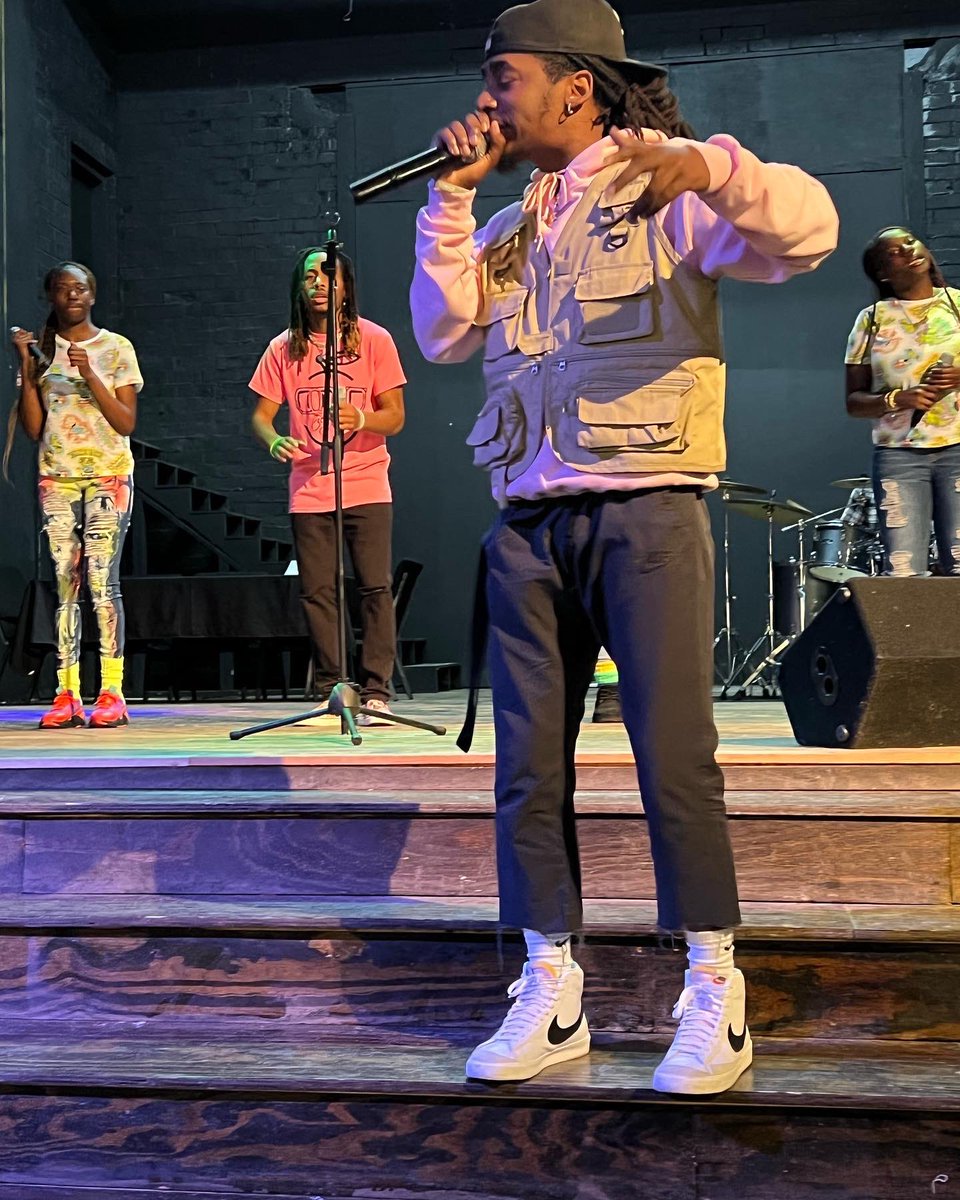 keegantione's tweet photo. I’m not a perfect picture for God to use to get his message across , the old heads say my style to bold. But God said I’m perfect for his using, now they all looking confused ..He said “ use the same bold influence to bring the young people home” ‼️🎸 #UseMeGod https://t.co/BT3B9tvCTl