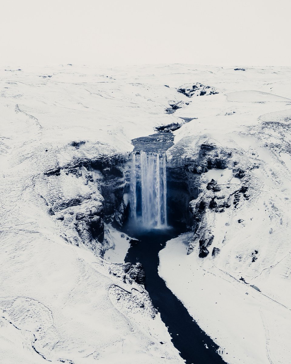 BenjyFilms's tweet photo. Not sure how twitter works, seems like it's all about nft now, but here's my first port. A few images from my trip to Iceland. Currently working on the film. #Iceland #Filmmaking #photography #contentcreators https://t.co/H8u4K4Koyu