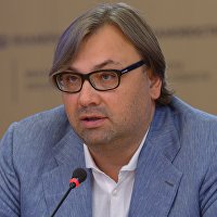 AlbLeVert's tweet photo. Timofeï Sergueïtsev est un  idéologue russe, membre du Club Zinoviev et enseignant au MGU (Université d'Etat de Moscou). Un fasciste Grand Russe dont l'éditorial complètement allumé a été diffusé hier par l'Agence d'état Ria Novosti
Court thread, mais c'est du lourd
1/n: https://t.co/cmXvRdSqFF