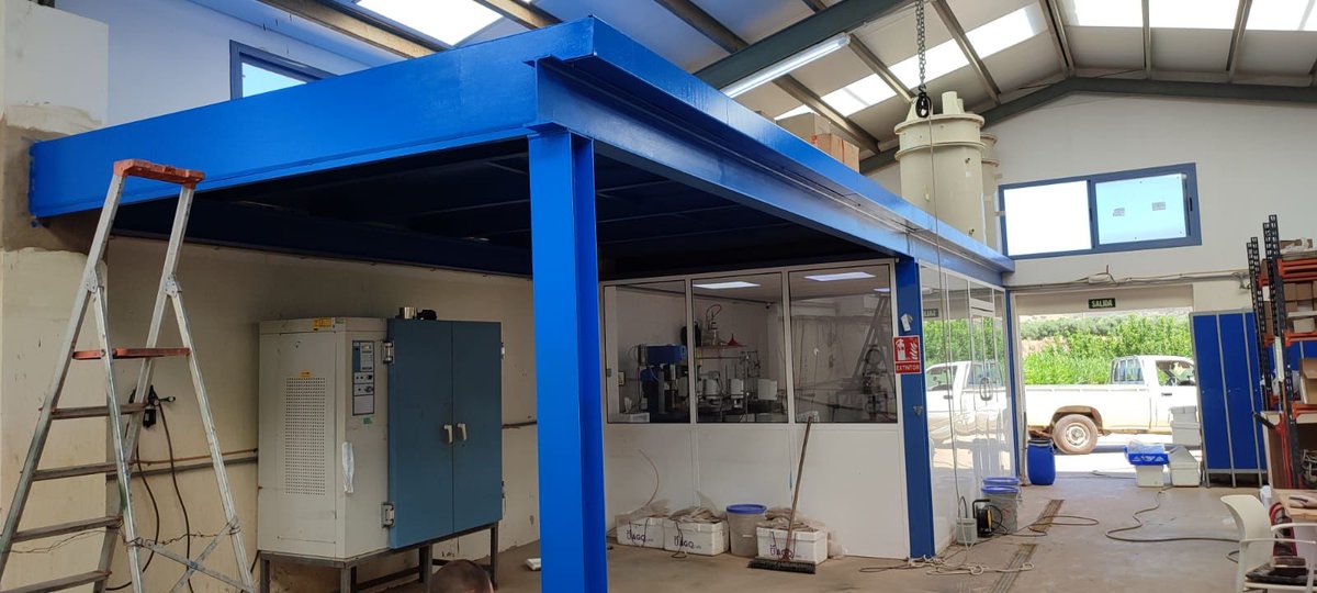 Aic360C's tweet photo. 🛠 ENTREPLANTA PARA EMPRESA INDUSTRIAL 🛠
El cliente quería un espacio para trabajar en una atmósfera controlada sin perder almacenamiento. Creamos una #entreplanta con estructura metálica autoportante y un #cerramiento de vidrio-aluminio para no perder claridad en la estancia. https://t.co/ZgacMLznTs
