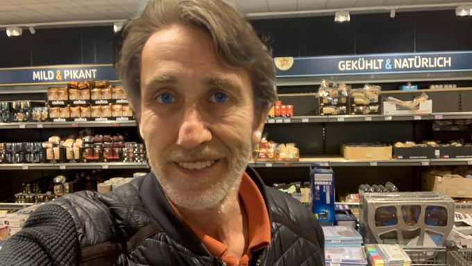 Finally after over 2 years back to shopping at @AldiUSA @ALDINord_Presse "topless" without a mask. https://t