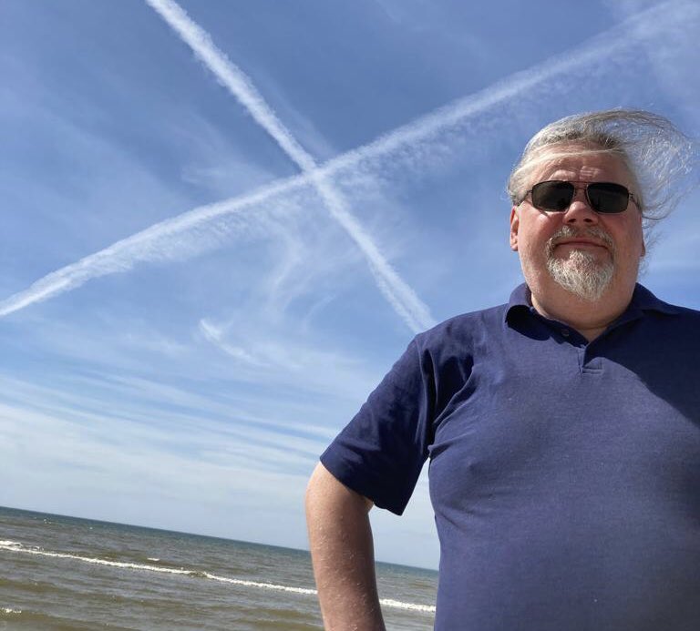 radioswhspin's tweet photo. Rubrikā 💥SPRĀDZIENBĪSTAMS💥 plkst. 18.10 tiekamies ar astrologu Didzi Šķilu!🌟 https://t.co/CS7MBIdLzC