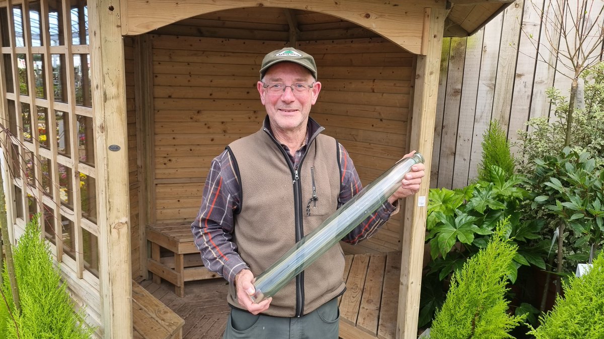 cliveGravett's tweet photo. @northumbriana Re the Cucumber Straightener I do not believe Stephenson did invent or patent it. Check out my recent research, if you can produce any evidence in favour of Stephenson, happy to listen.  https://t.co/18ZxuZyU83 https://t.co/X7Fu58c7GY