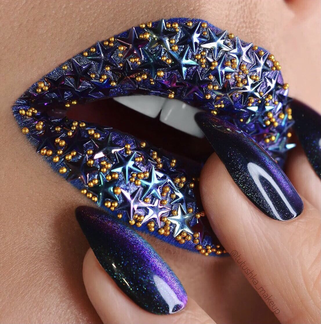 marmaladenails's tweet photo. Galactic Vibes✨ in 💜TIGER QUEEN💚 Lip art by @tutushka_makeup #marmaladenails #getlade #lips #lipart #makeup #cateyenails #nailart https://t.co/m0jUCPo5QV