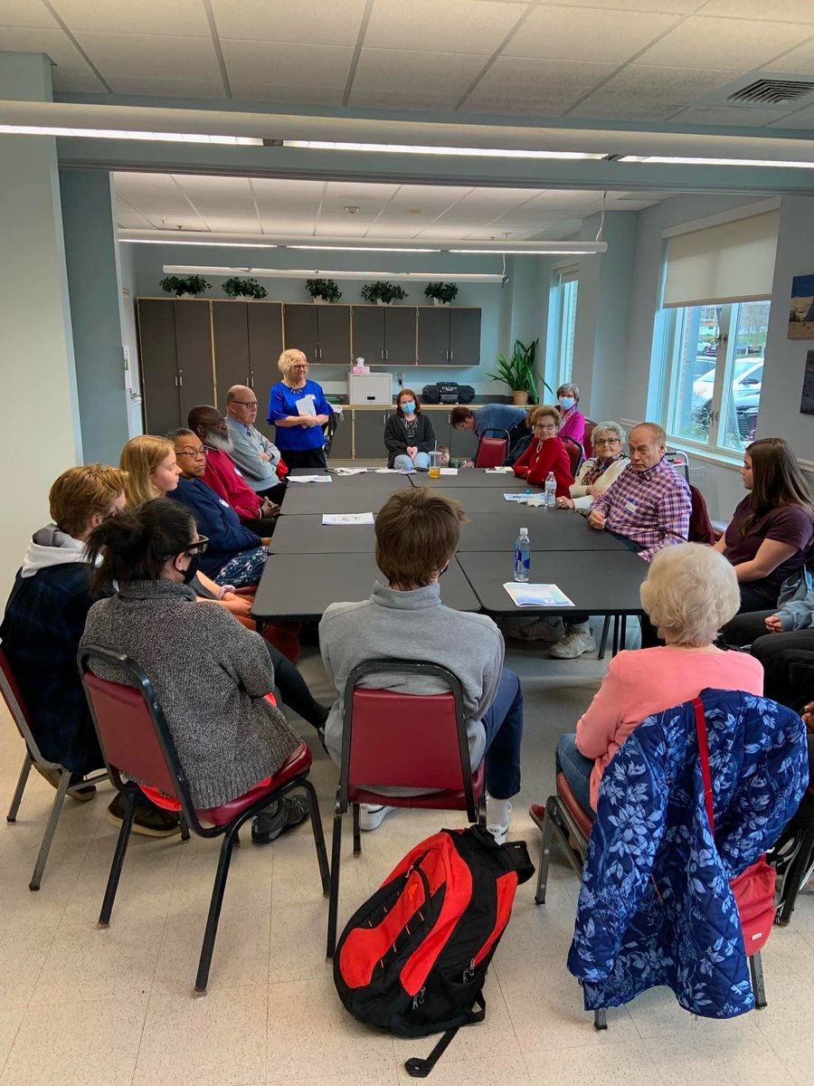 BigBlueInteract's tweet photo. Last week our Interact students had the great opportunity to share their ideas with patrons of the senior center in our first ever current events discussion group. Looking forward to our next meeting in late April @sps01907 @swampkohut @CNorkunSHS https://t.co/1S06CoiwQn