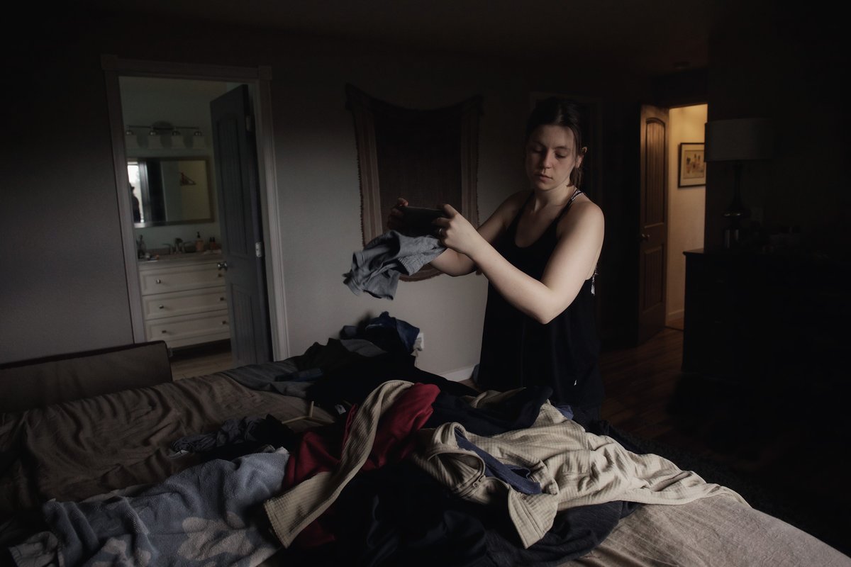 In another twist, Dr. Syrda found that, paradoxically, the more the mother earned, the more housework she shouldered, especially in married couples. bit.ly/3NMoBWc