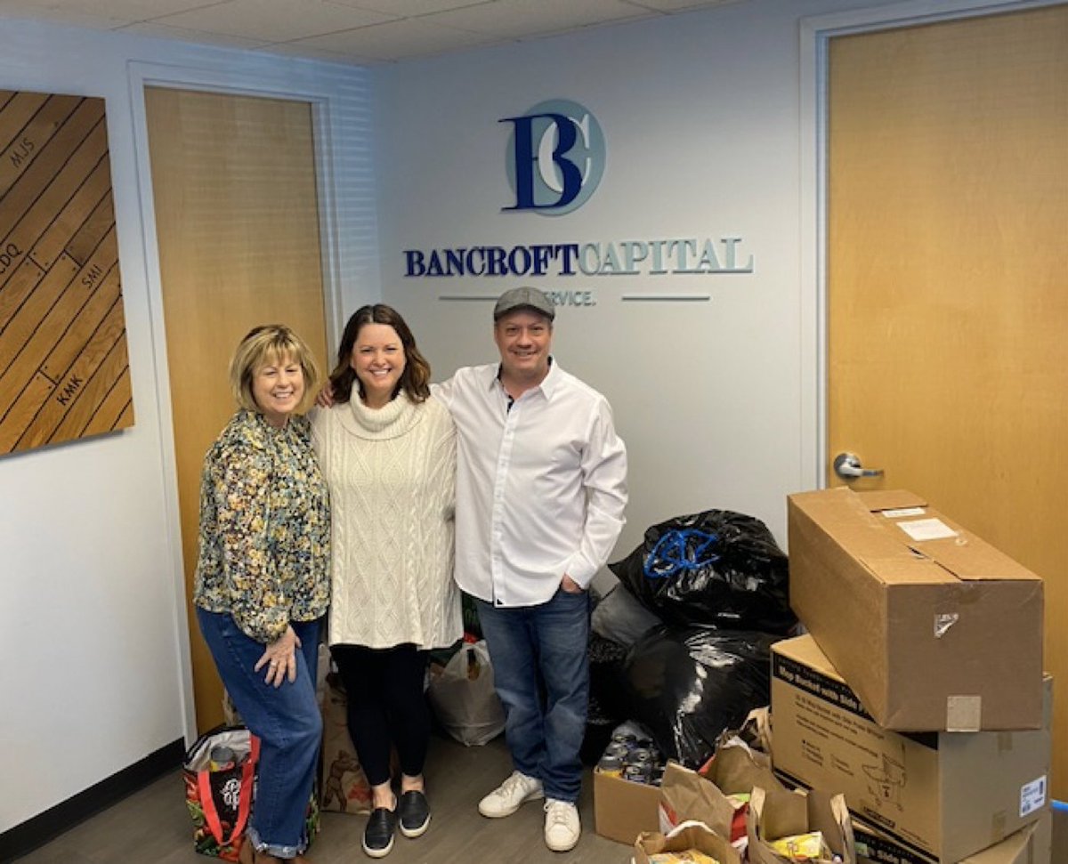 Bancroft4Vets's tweet photo. Constellation Brands’ Danielle Smith recently dropped off the clothing and food donations collected by the Saint Genevieve Parish CYO in support of the @VM_Center's (VMC) month-long Food Drive. More: https://t.co/7c1PQbwxDM. #GiveBack #FoodDrive #ServiceToVeterans #Donate https://t.co/yZbKWFsbHZ