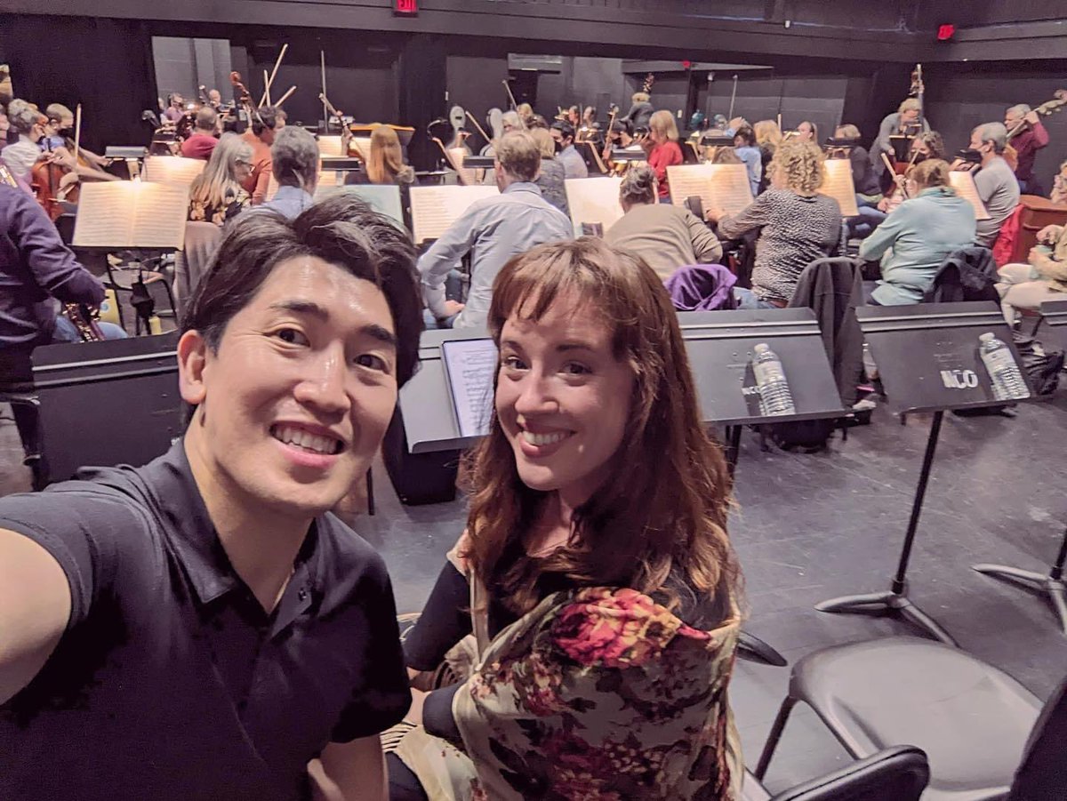 RainelleSara's tweet photo. Sitz-ing with Maestro Keitaro Harada! 

#diezauberflöte #sternflammendekönigin #ncopera #raleigh #königindernacht #queenofthenight #themagicflute #mozart #monday 

cc @ADAArtists #northcarolinaopera @AtholeStill @NCOpera https://t.co/ZEu0jxU4Go