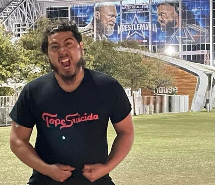 KOTFPod's tweet photo. Aven Axel sporting our Tope Suicida shirt outside AT&amp;T Stadium this past weekend.
Available in our @PWTees store:
https://t.co/gTf3rV3kbI https://t.co/b1uubHmL8S