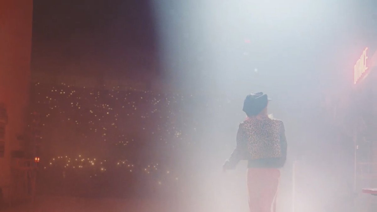 GD_oOoO's tweet photo. ペンライトは泣く https://t.co/I6zAMJxpv4