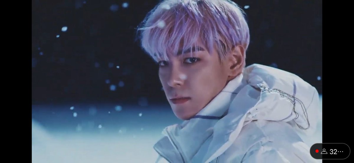 chinaamrqt's tweet photo. I'M AN EMOTIONAL WRECK. THE SONG IS SO BEAUTIFUL. THE BEST SONG I'VE EVER HEARED. TRULY THIS COMEBACK IS WORTH THE WAIT. THANK YOU, BIGBANG. THANK YOU FOR COMING BACK. 

STILL LIFE STILL HERE
#BIGBANG_StillLife
#BIGBANG #빅뱅이_돌아왔습니다
@YG_GlobalVIP https://t.co/eiUuhNYn4v
