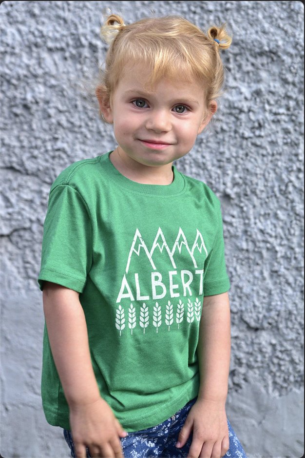 RedBarnBooksCA's tweet photo. I'll have @OleOriginals hoodies, kids tees, toques and caps at the #Okotoks market in addition to books! See you Friday and Saturday.
@OKWesternWheel @tourfoothills @familyfunyyc
#yycevents #yycshoplocal https://t.co/rmwRutFOWK