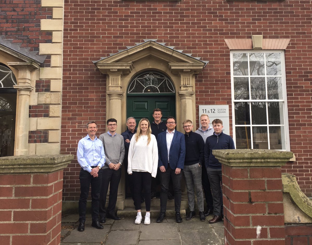 After a record-breaking March for the <a href="/MDAtoday/">MDA Consulting</a> Bristol office, we are pleased to announce we have 2 graduates starting today!
The team has made big moves so far this year! We are feeling super positive about what’s to come in the SW, as we grow in both numbers and turnover!😁