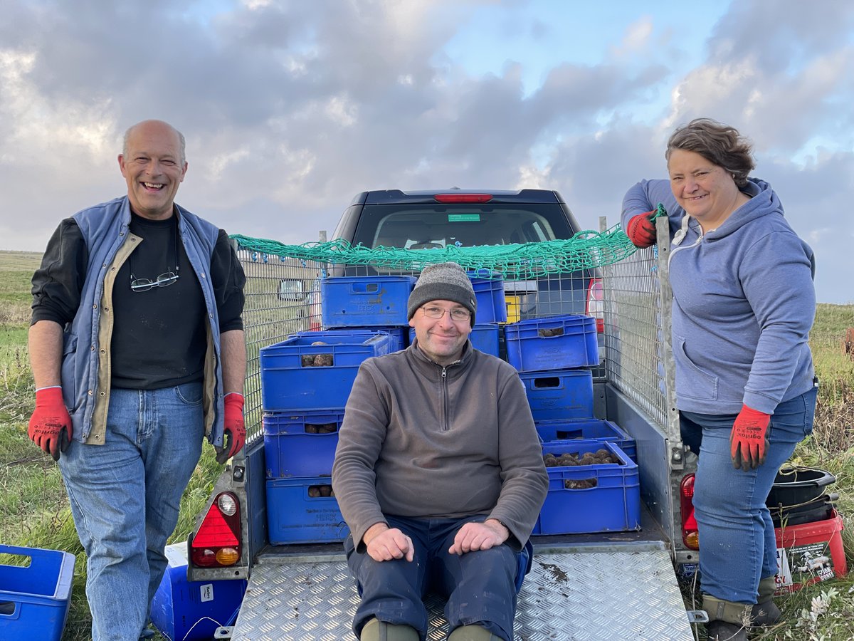 Tha sinn a' tadhal air Eilean Mo Ghaoil airson an turas mu dheireadh a-nochd! Join us on BBC ALBA at 830pm for our last visit to lovely Lewis! #gàidhlig #eileanmoghaoil #islandlife <a href="/bbcalba/">BBC ALBA</a>