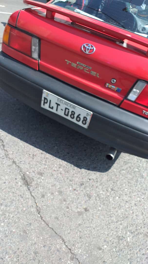 lombremono's tweet photo. Y hace minutos otro "accidente" está vez en la Ciclovía ¿Cómo lo van a justificar lxs propietarixs de bien? @alexismoncayo https://t.co/TOvIDgI9WD