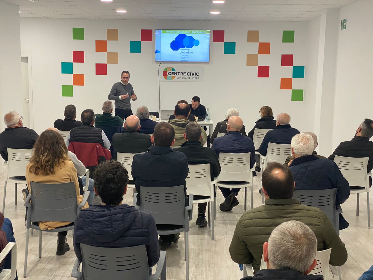 Encara no coneixes la CEL d’Ontinyent❓ 

Des de la #CEL oferim xerrades informatives per a posar en marxa projectes d’energia i autoconsum en les comunitats de veïns 🏘 ♻️

No et pergues les pròximes jornades informatives programades❗

#autoconsum #sostenibilitat