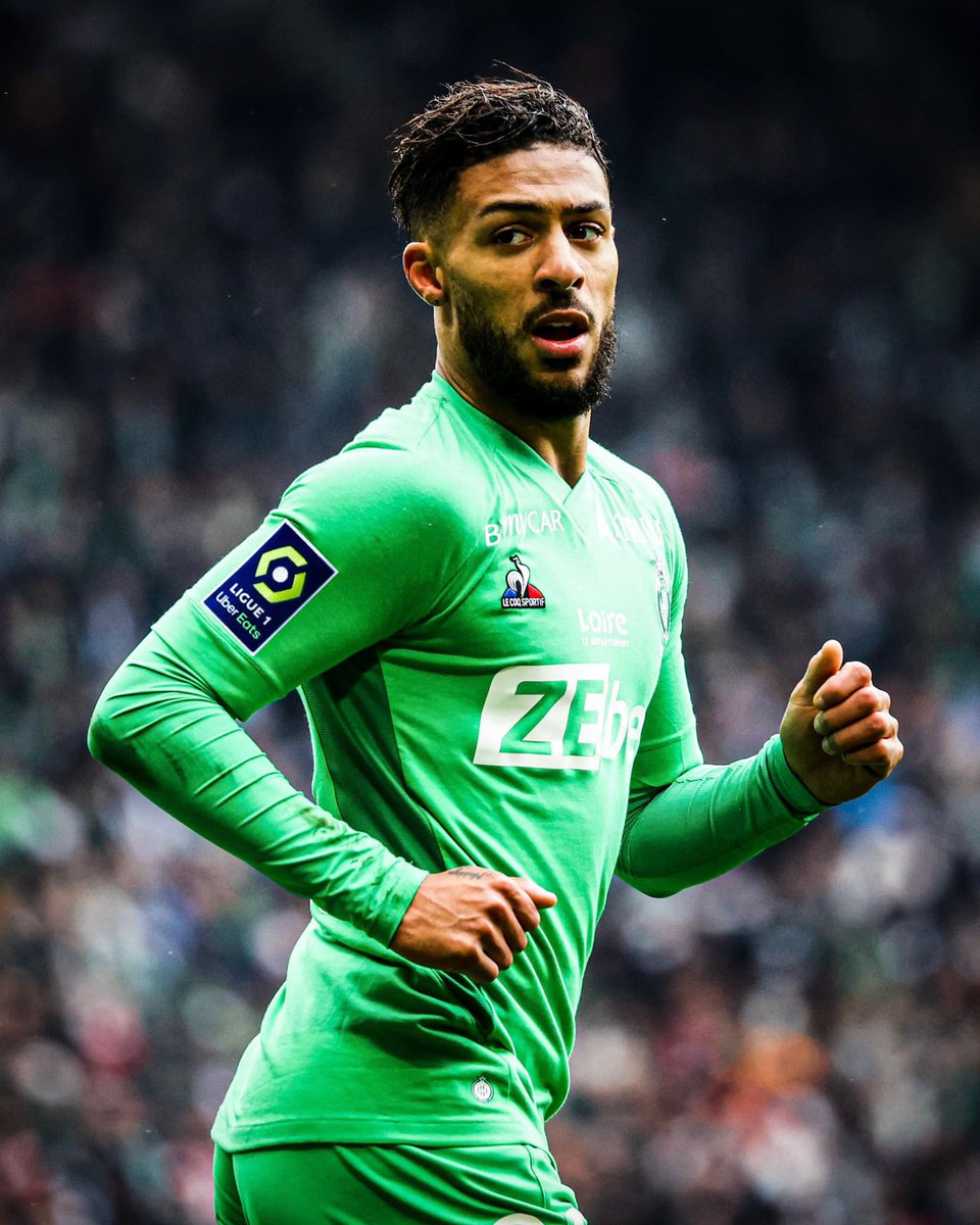BouangaDenis's tweet photo. La rage de vaincre doit nous animer ! Tous ensemble nous allons y arriver 💚🦾 @ASSEofficiel 
Un immense merci Peuple Vert pour la force que vous nous donnez 🙌🏾
#DB20 #ASSE https://t.co/JVKN0wjMZ2