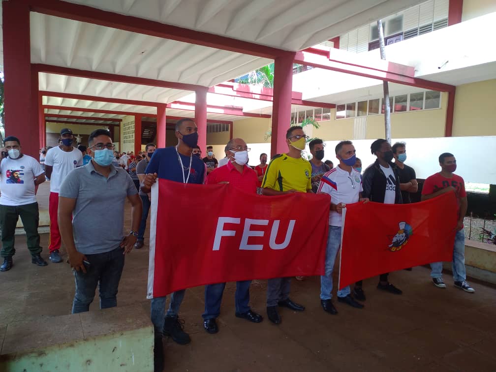 ReinierMoa's tweet photo. Mitin en la @UniversidadMoa  conmemorando los 60 años de fundada la #UJC60 
#VamosConTodo #UJC60Anos #UJCdeCuba 
@columbie2019 @YailinRamos6 https://t.co/rDR7vfwca2