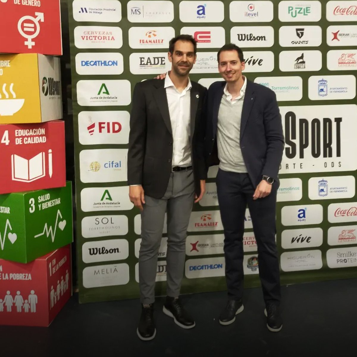 ForosFID's tweet photo. Un placer haber coorganizando el @OdsForo junto a @CifalMalaga y @TheEmbassyTCH este fin de semana en Málaga, con algunos de los ponentes que han participado en anteriores ediciones del FID. https://t.co/gTlWJiECGG