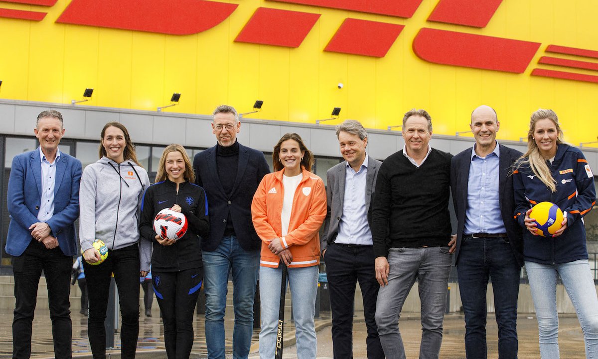 🤝 DHL Parcel is sponsor en logistiek partner geworden van de Nederlandse nationale vrouwenteams voetbal, hockey, volleybal en handbal. Niet eerder stapte een sponsor zo groot in de vrouwensport. sportnext.nl/sponsoring/dhl… #sportnext
