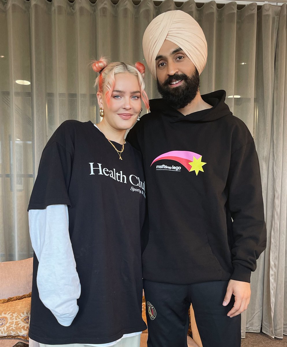 diljitdosanjh's tweet image. Jini Soni Awaaz Oni Pyari Soul @AnneMarie 🤗 

Her Soul is As Pure as Her Voice 😊🙏🏽