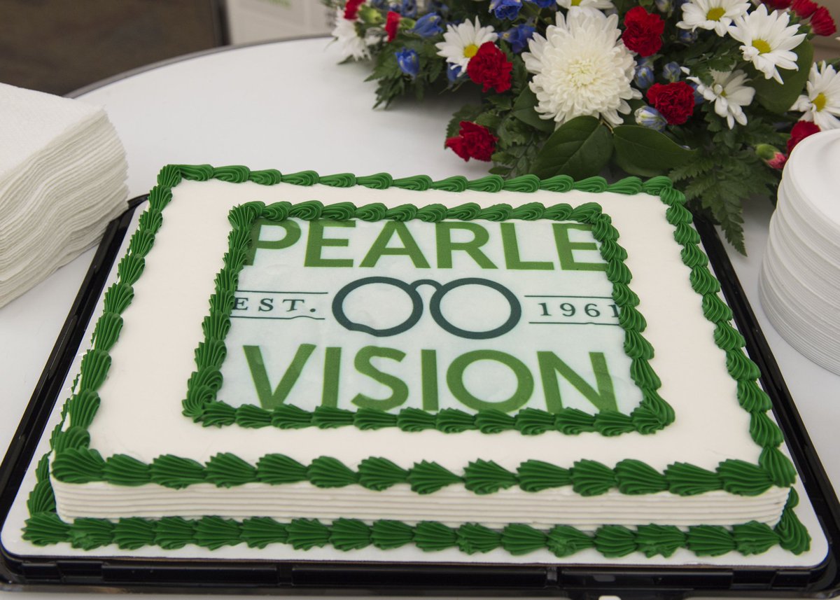 NAV_STA_NORFOLK's tweet photo. What a sight to behold at the Norfolk NEX, Pearle vision had its #grandopening!
Come on down and see what glasses look good on you today!
#NAVSTANorfolk #glasses #NEX #PearleVision
1/2 https://t.co/FpJWdUrcdf