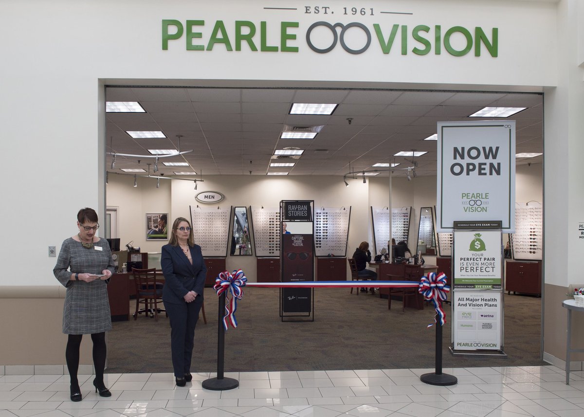 NAV_STA_NORFOLK's tweet photo. What a sight to behold at the Norfolk NEX, Pearle vision had its #grandopening!
Come on down and see what glasses look good on you today!
#NAVSTANorfolk #glasses #NEX #PearleVision
1/2 https://t.co/FpJWdUrcdf