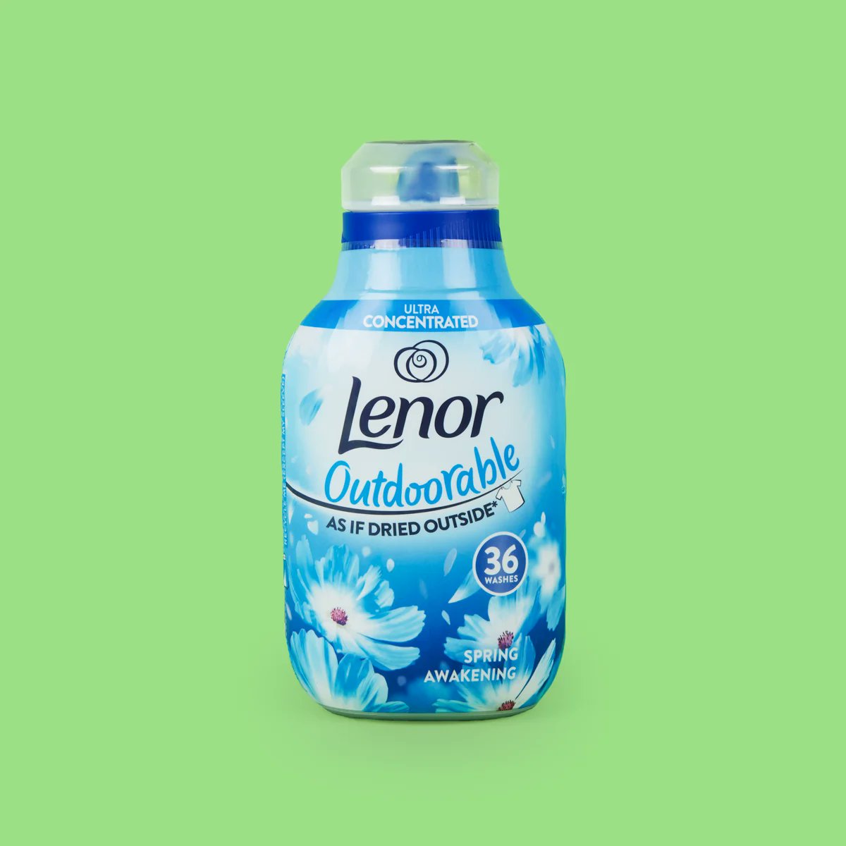 cherryz_UK's tweet photo. #WednesdayWisdom: use the Lenor Outdoorable fabric conditioner to make your clothes smell as if they've been dried outside. Thank us later 😍 https://t.co/XfYdhIYg0G
