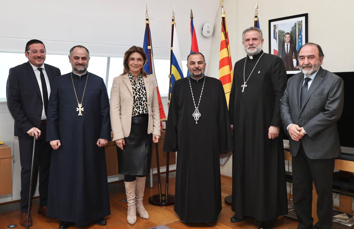 Le conflit en Ukraine ne saurait reléguer au 2nd plan les exactions régulières commises par l’Azerbaïdjian à l’encontre de la population de l’Artsakh. La communauté internationale doit condamner fermement ces actes et reconnaître le droit à l’indépendance de cette République.