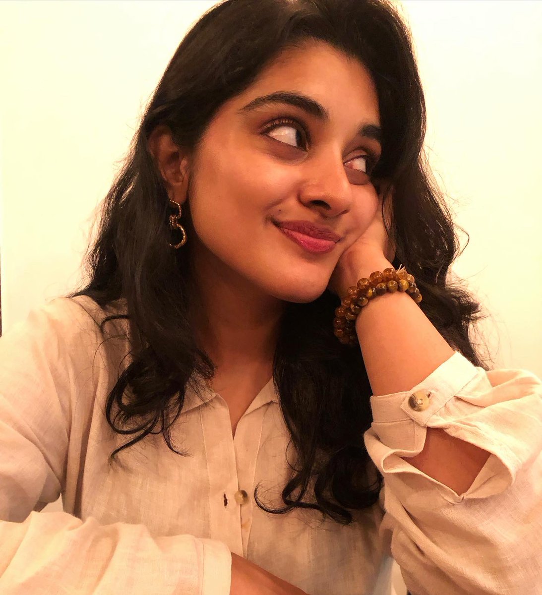 i_nivethathomas's tweet photo. 🤨👀🤗 https://t.co/3vExpimlR7