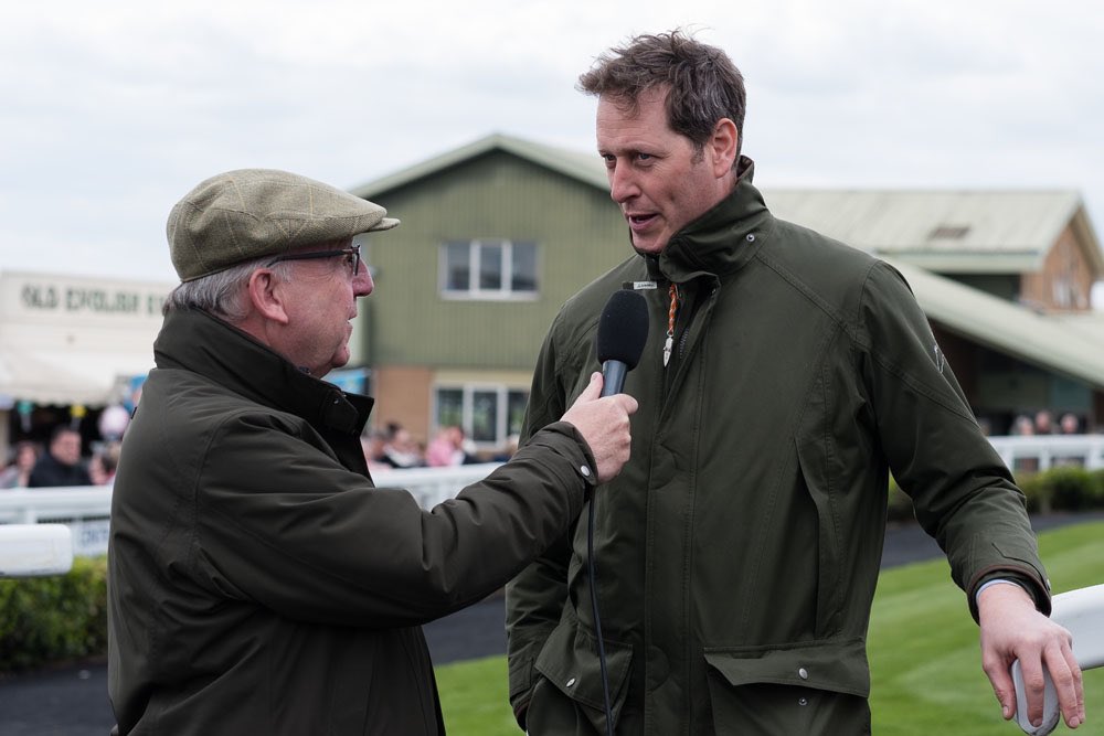 CorneliusRacing's tweet photo. #Hereford: best wishes to trainers @CharlieLongsdon & @JonjoONeill who warmed up for big runners in the @RandoxOfficial #GrandNational,
@AintreeRaces, Sat with visits to the winners’ enclosure at @HerefordRaces’ final fixture of season
#SnowLeopardess
#ClothCap
#Easysland https://t.co/ZCf0jrSP1P