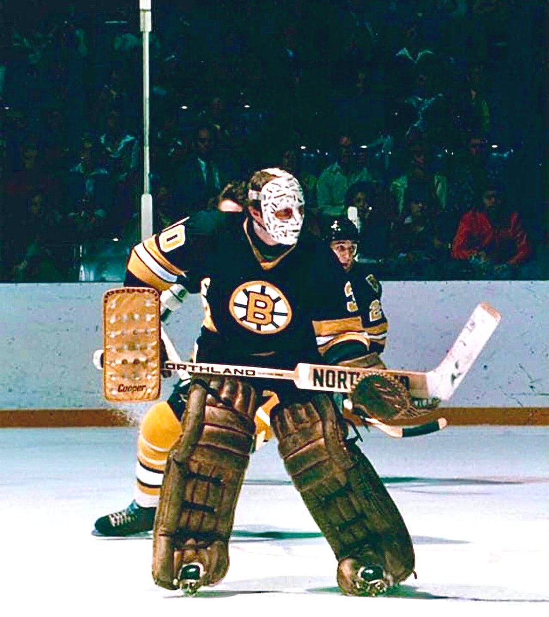 oldhockeycards's tweet photo. Too damn cool..
#NHlBruins #Cheesie https://t.co/kLom6UYMlS