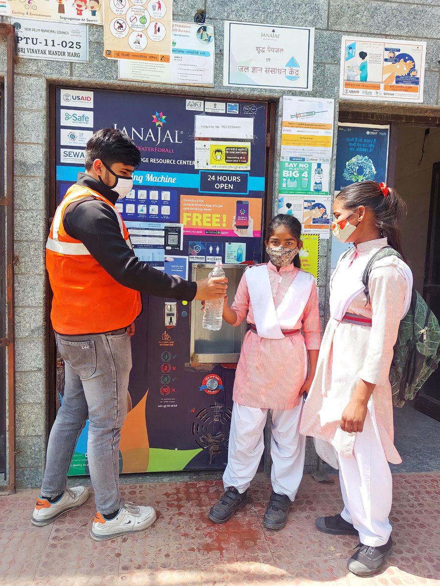 JanaJalImpact's tweet photo. We understand the need for #safewater – not just when it comes to health, but also in terms of the social opportunities that it enables.That’s why we're always happy to make our services accessible to women &amp; children through our automated #waterATMs.
@usaid_india @alliance_swe https://t.co/lfjjOtpkVk