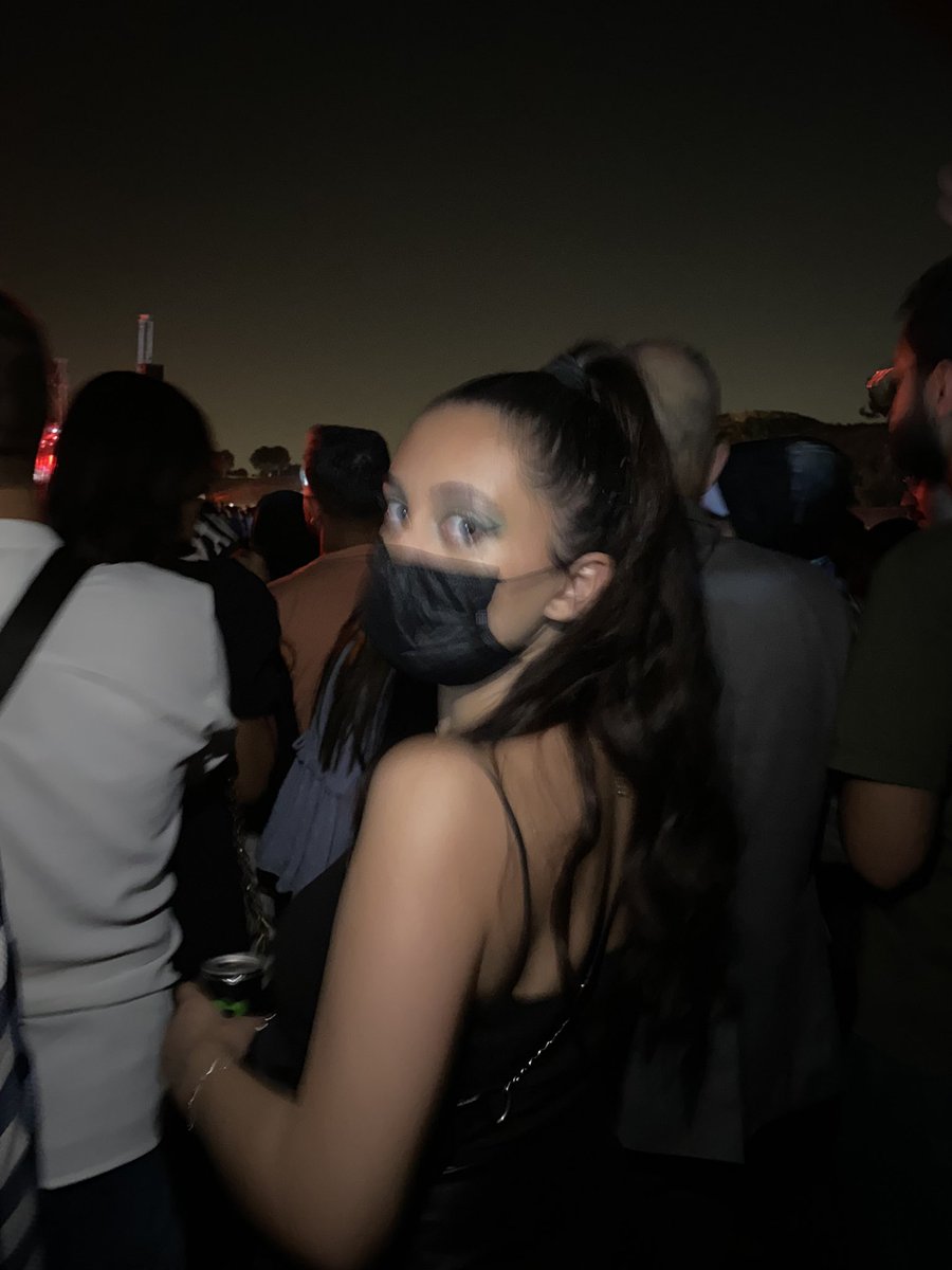 Aniclubbb's tweet photo. A glimpse to know who is behind @Aniclubbb I am Rachel i work as project manager but also managing my moms art 😈❤️ what about you? #NFTartists #artist #NFTdrop #WomenInNFT #nftcollector #NFTProjects #odella #opensea soon @opensea https://t.co/8zY3DrZpfC