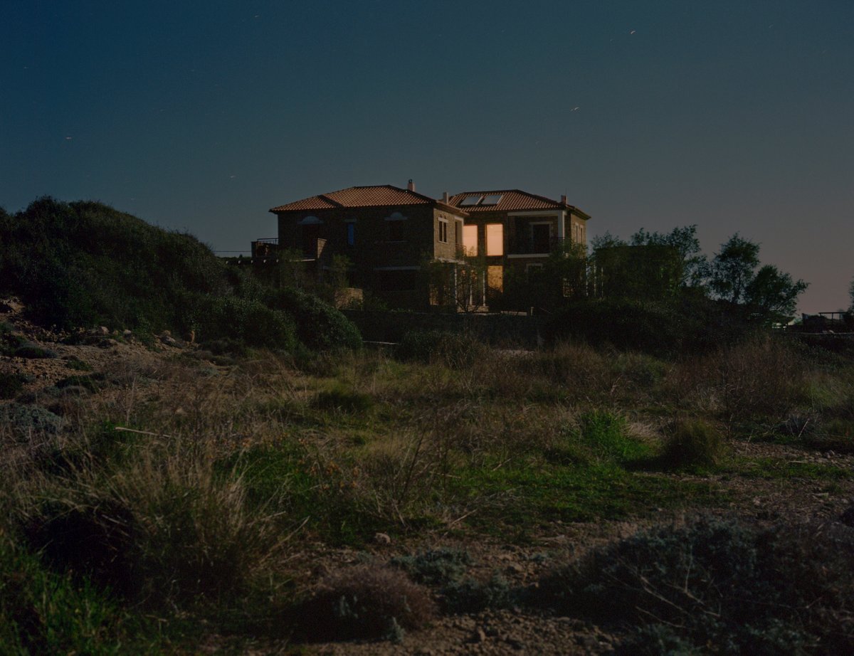 From the Issue 02 gallery wall:

1 Vera Saltzman
2 Stella Lydaki
3 Zisis Kardianos <a href="/Zisskar/">Zisis Kardianos</a>

1 2
  3

blackriver.online/issue-two
#BlackRiverIssue02