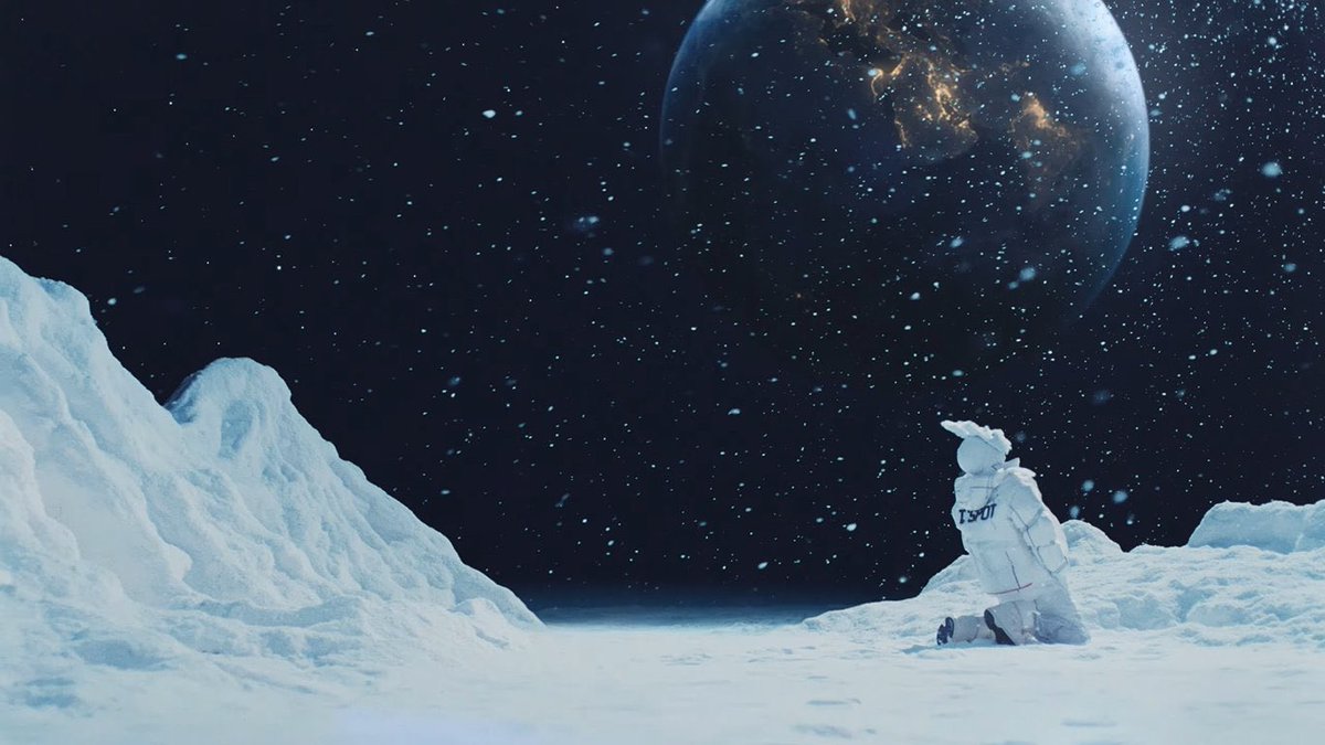 Nicointense__'s tweet photo. Mi conejo en la luna  #BIGBANG_StillLife se ve muy solitario #BIGBANGisBACK espero no te sientes así #BIGBANG https://t.co/9tNyVWDyWh
