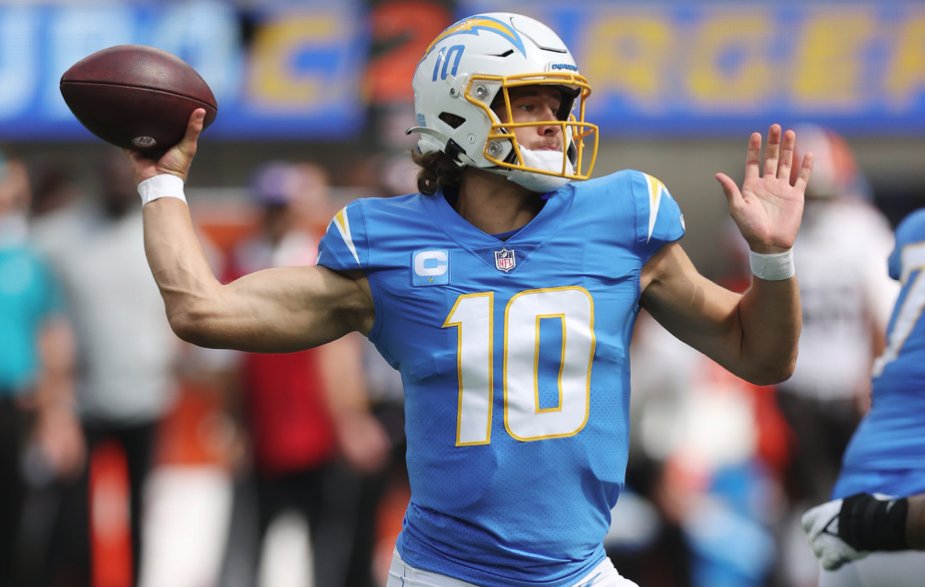 NFL on CBS 🏈 on Twitter "Justin Herbert's ranks among QBs in their