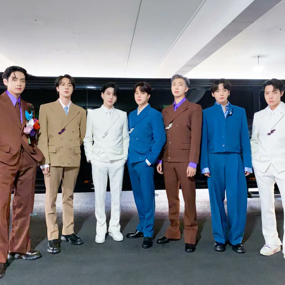 SharnilaS's tweet photo. BTS 
THEY WON SUCCESS 
THEY WON RESPECT 
THEY WON LOVE 
THEY WON ARMY'S 
THEY DONT NEED AWARD INFACT AWARD NEED THEM 💜
#bts 
#BTSARMY 
@BTS_twt Proud of you 💜 https://t.co/pEaXl2QrHv