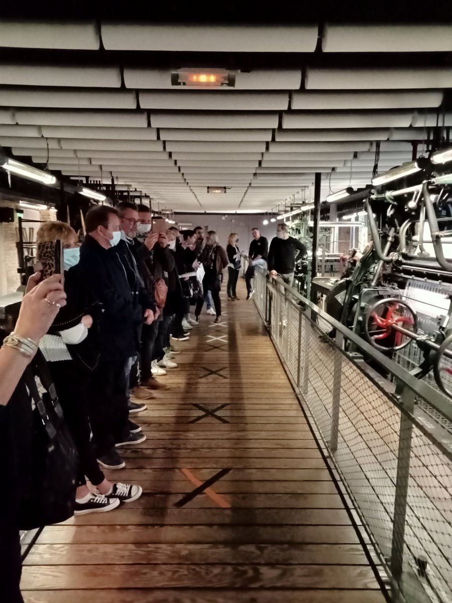 Dispositif innovant  @poleemploi_HDF #Calais 
"L'art d'accéder à l'emploi" au Musée de la dentelle👍 l'art est un levier au développement personnel de chacun ! Merci aux usagers, à Mme <a href="/NatachaBouchart/">Natacha BOUCHART</a> et la direction du Musée @FredericDanel <a href="/Nordlitt/">Nord Littoral</a>  <a href="/BFMLittoral/">BFM Grand Littoral</a> <a href="/ZohraElbasri/">Zohra Elbasri</a>