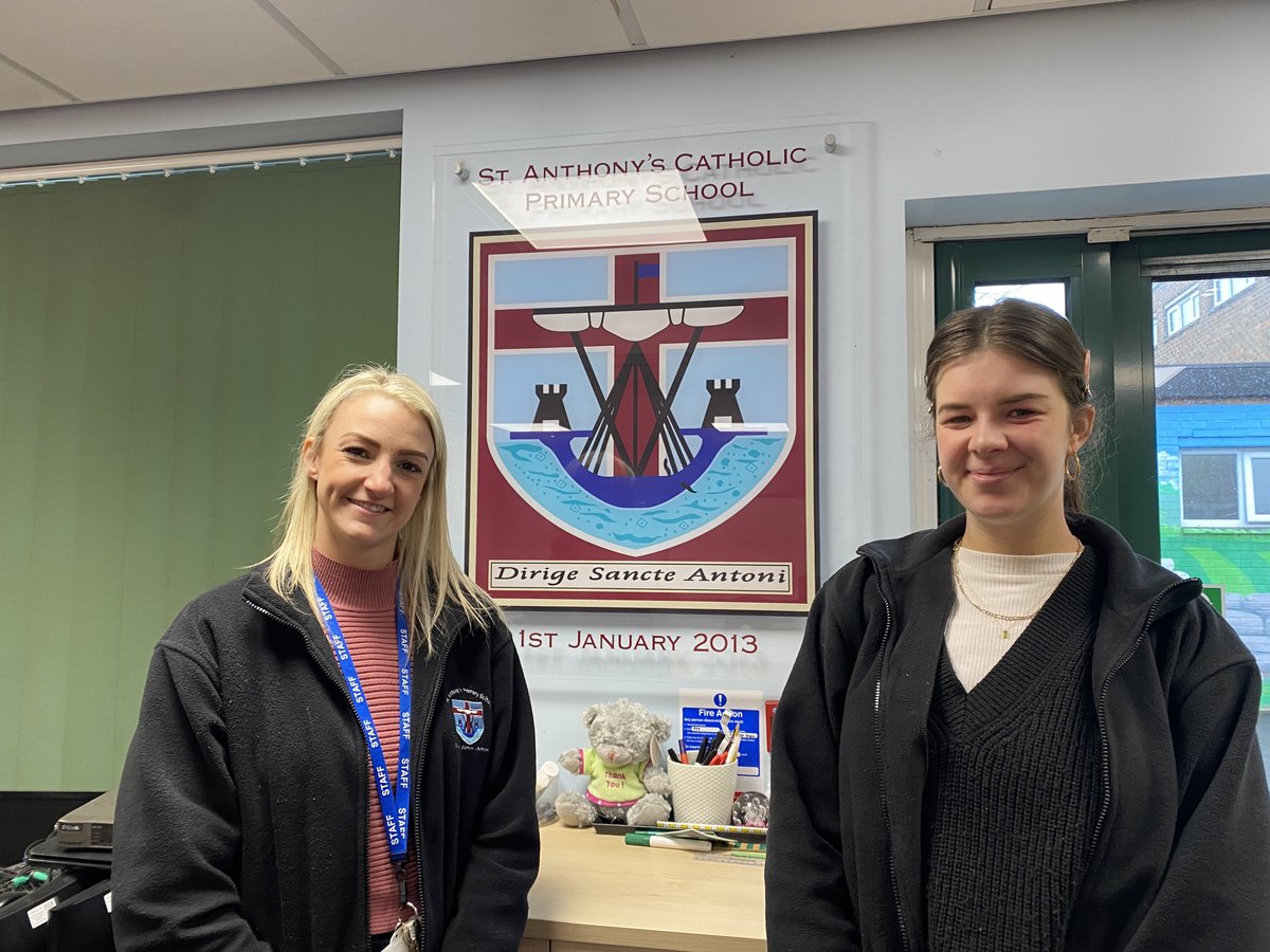 EducAidSL's tweet image. Discussed lots of opportunities for #GlobalLearning with the lovely Beth &amp;amp; Jo from @stanthonysm22 Looking forward to ongoing friendships &amp;amp; collaboration #UbuntuEducation #CollaborationForSuccess #EducAidFamily #EducationForDevelopment #EducationIsTheAnswer #EducAidIsTheAnswer