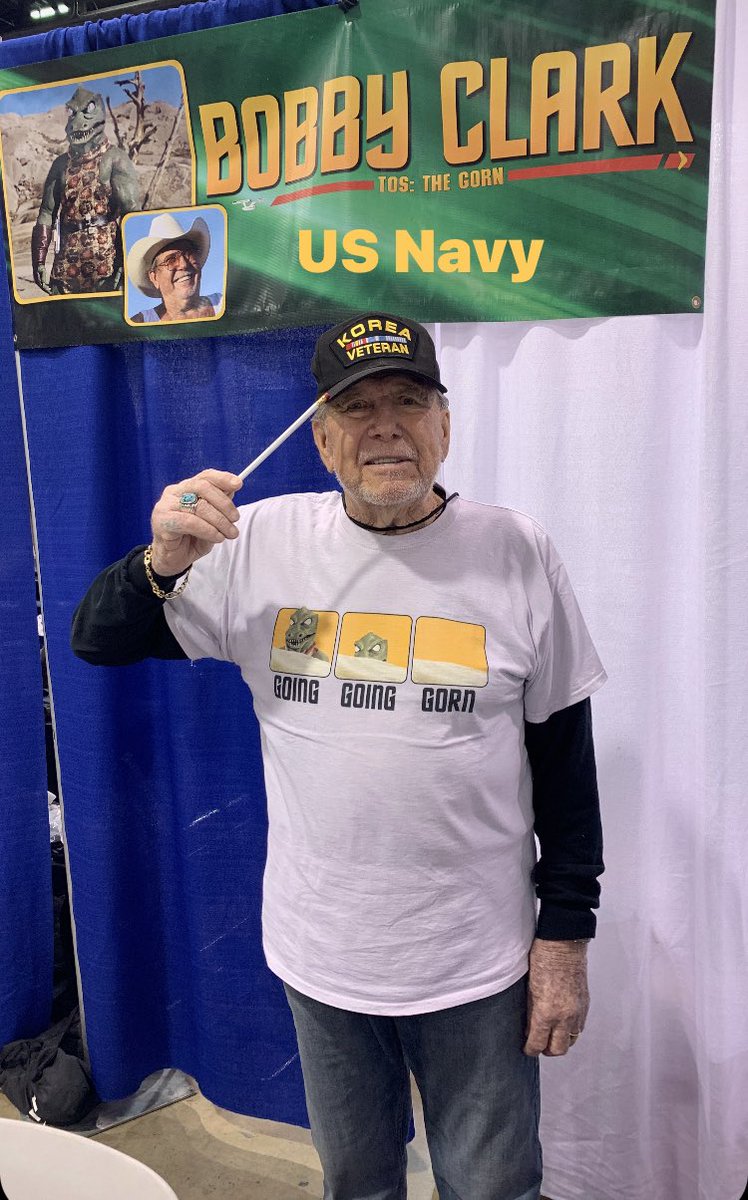 PutOnTheBar's tweet photo. “HONOR & RESPECT” #ShinySheff82🇬🇧 From Mr Robert Clark, Actor from Star Trek, GunSmoke, The 10 Commandments Including The Great Race & US Navy War Veteran. He Salutes You and Thanks You For Your Service. #ILiftThis✏️ #FreePencilProgram✏️ #TheGameForward https://t.co/OkaXGJAYGR