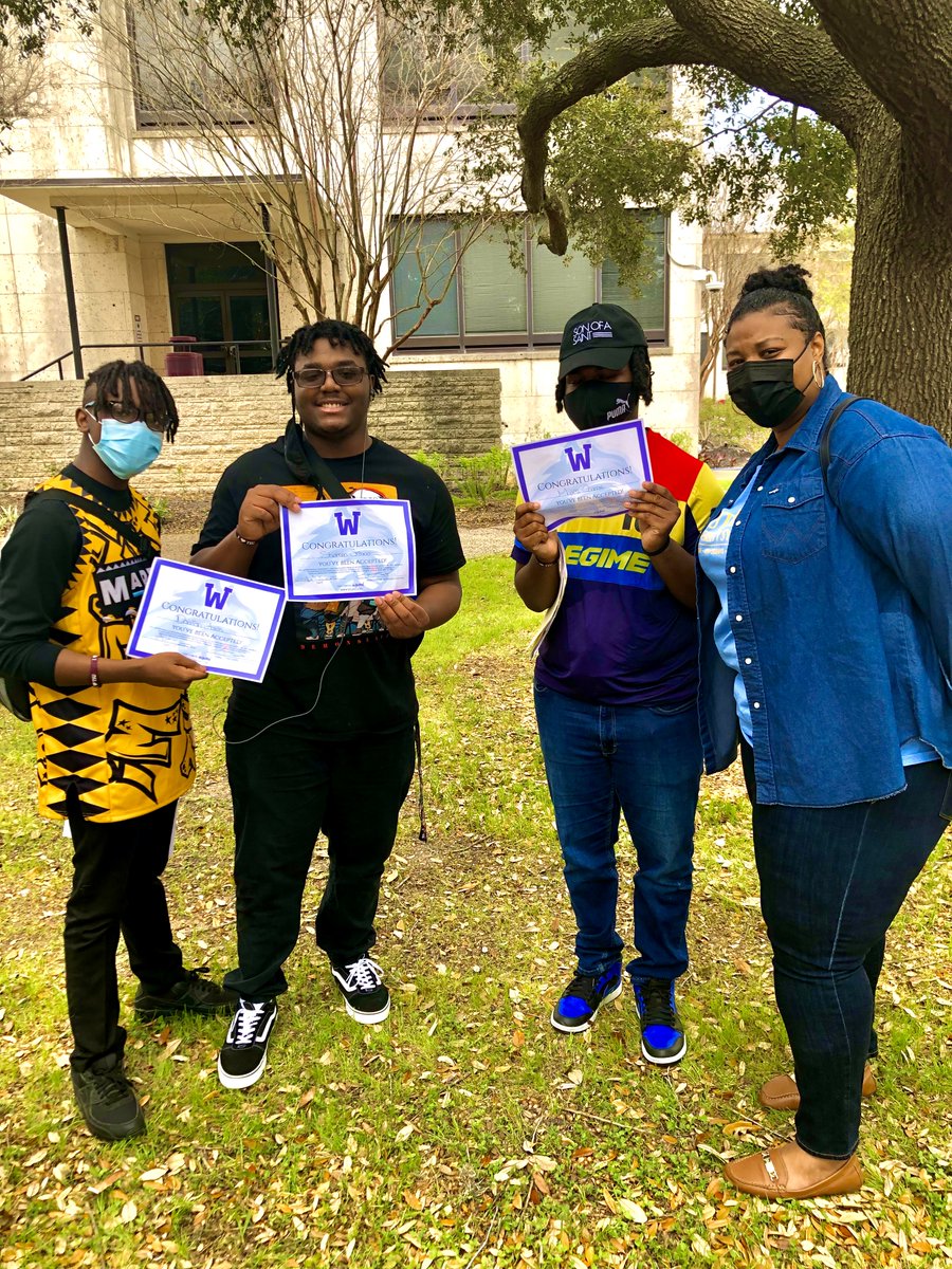 UEInstituteHOU's tweet photo. This past weekend our High School juniors & seniors attended the TSU HBCU college day! Our boys had a great time and 3 of them were accepted into Wiley College & Jarvis College! Congratulations to these exceptional students! #UEI #UEINSTITUTE #WILEYCOLLEGE #JARVISCOLLEGE https://t.co/FJnoX4oZ4S