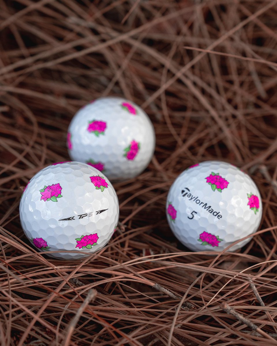 TaylorMadeGolf's tweet photo. Azaleas are in full bloom. 🙌 

Shop the new TP5 pix Azalea golf ball now: https://t.co/3duNDsKNTK https://t.co/r1ehzF9Iuz