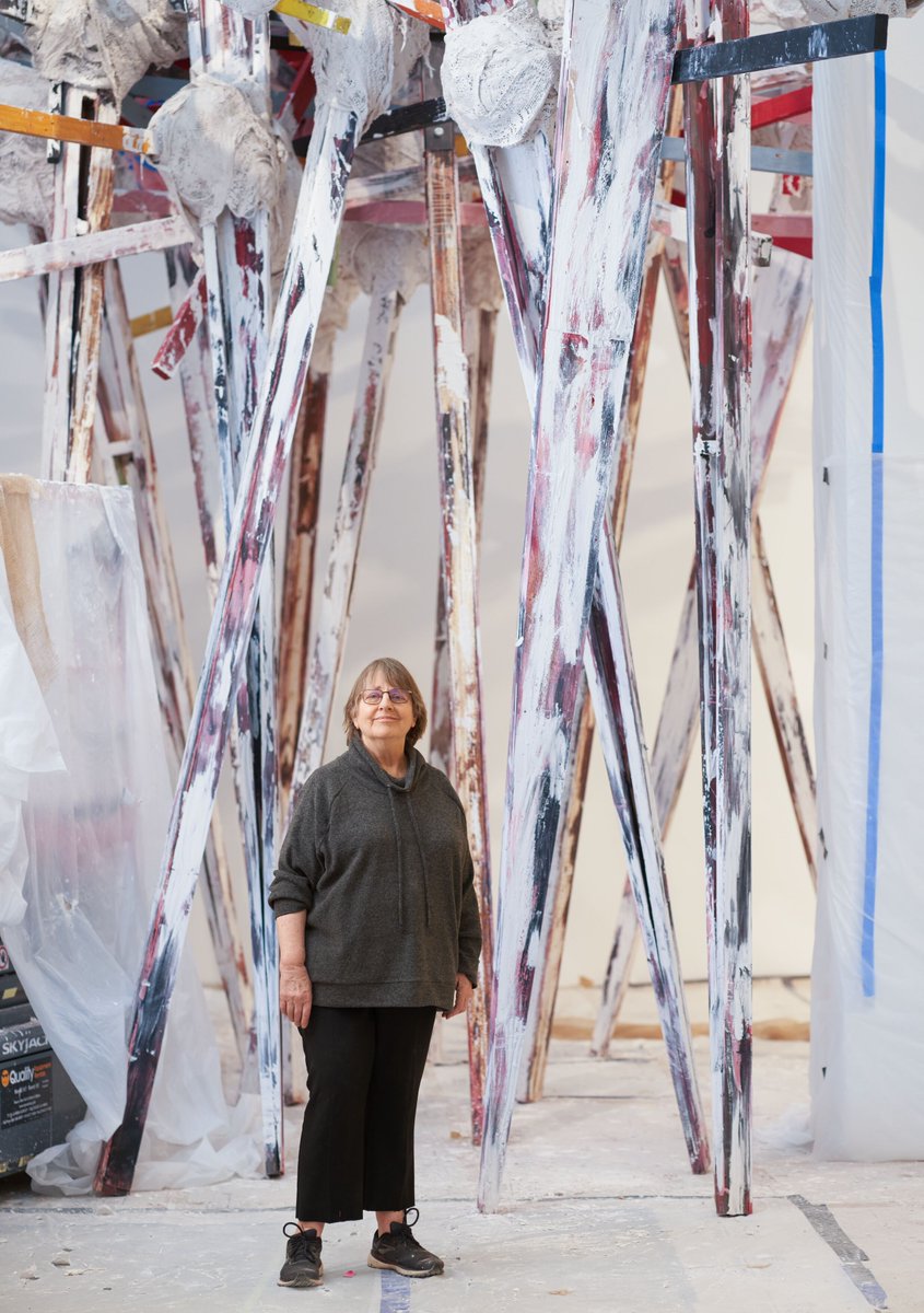 🎂 Wishing a #HappyBirthday to British artist #PhyllidaBarlow who takes inspiration from her surroundings to create imposing installations that can be at once menacing and playful.