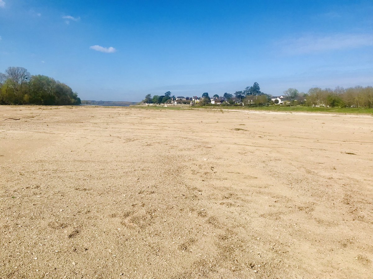 21Pasco's tweet photo. La Loire. Avril 2022. https://t.co/4BWqnTGz91
