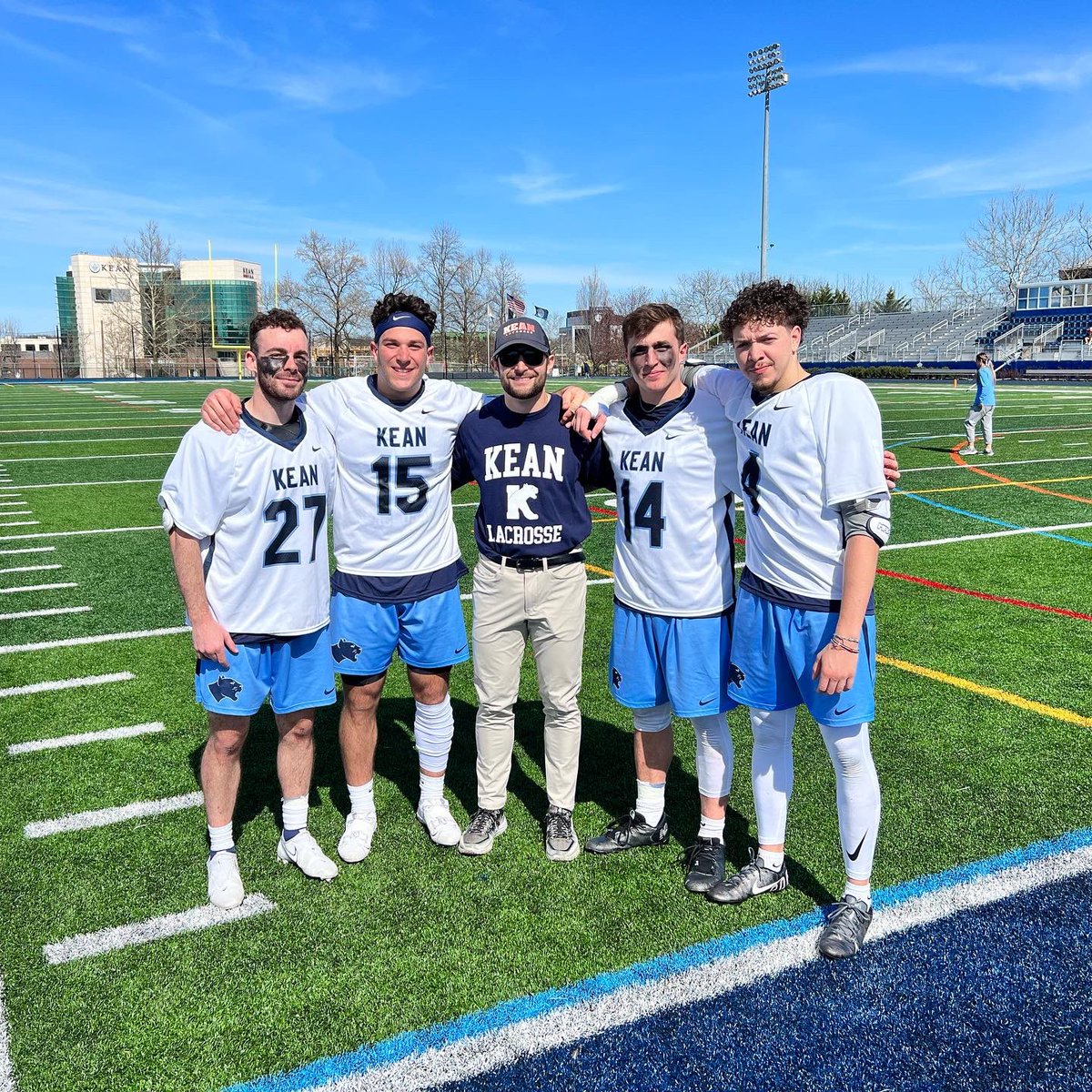 M1keShapiro's tweet photo. “Hungry Dogs Run Faster”

Dmids have been lighting it up this season. Past 3 games have combined for a total of 6 Points, 27 GB’s, 2 CT’s. #Dawgs https://t.co/cZIpjNP8bP