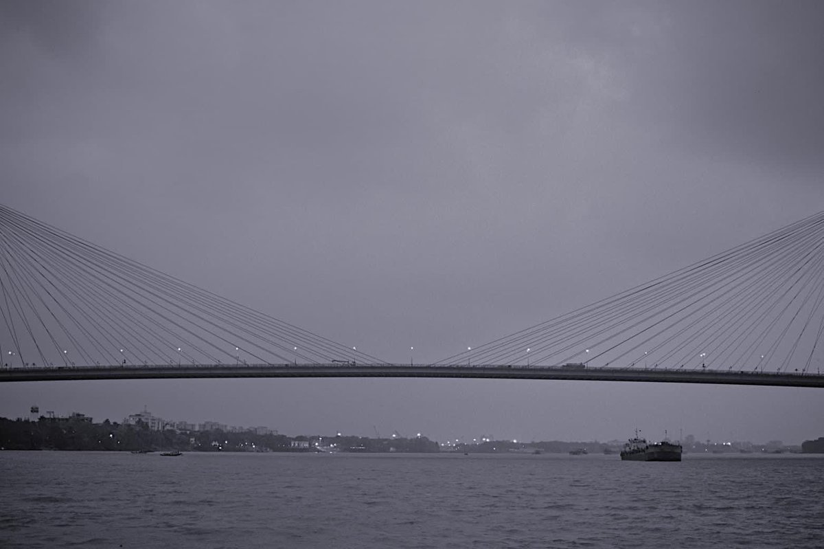 sankha0roy's tweet photo. #Kolkata #India #photography #PhotoOfTheDay https://t.co/lZPzzhAv4K