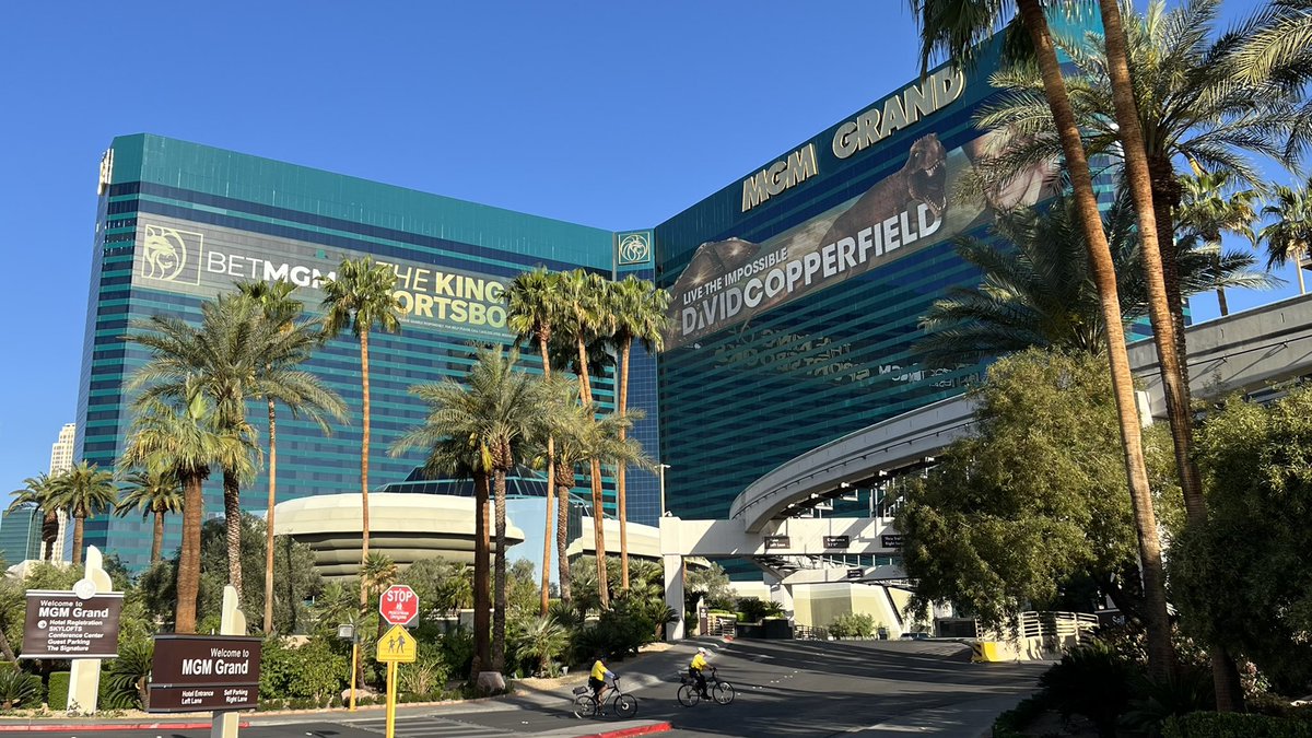 Mark Ka$hman 🧔🏻♂️ (@mkashman) on Twitter photo Good morning #M365Conf ☀️, day -1. Blue skies, lots of learning, and a nice dash of f2f meets and greets throughout. #Community <a href="/M365Conf/">The Microsoft 365 Community Conference</a> Good morning #M365Conf ☀️, day -1. Blue skies, lots of learning, and a nice dash of f2f meets and greets throughout. #Community <a href="/M365Conf/">The Microsoft 365 Community Conference</a>