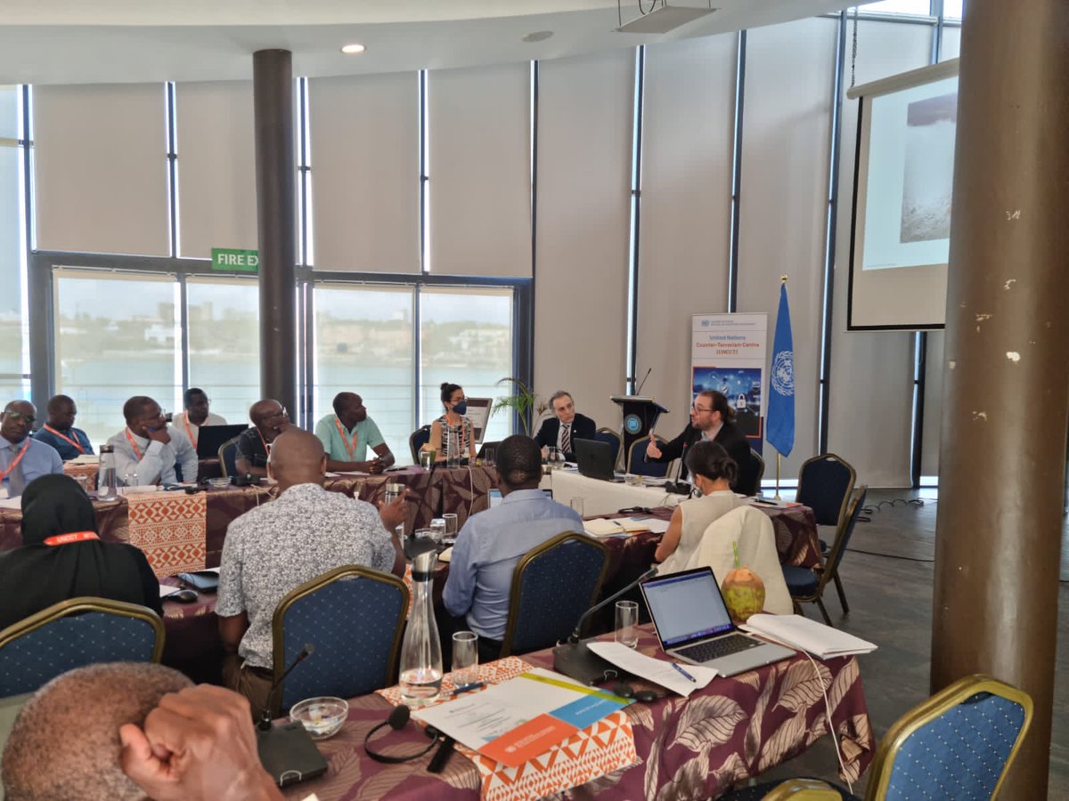 Timothy Walker tweet media