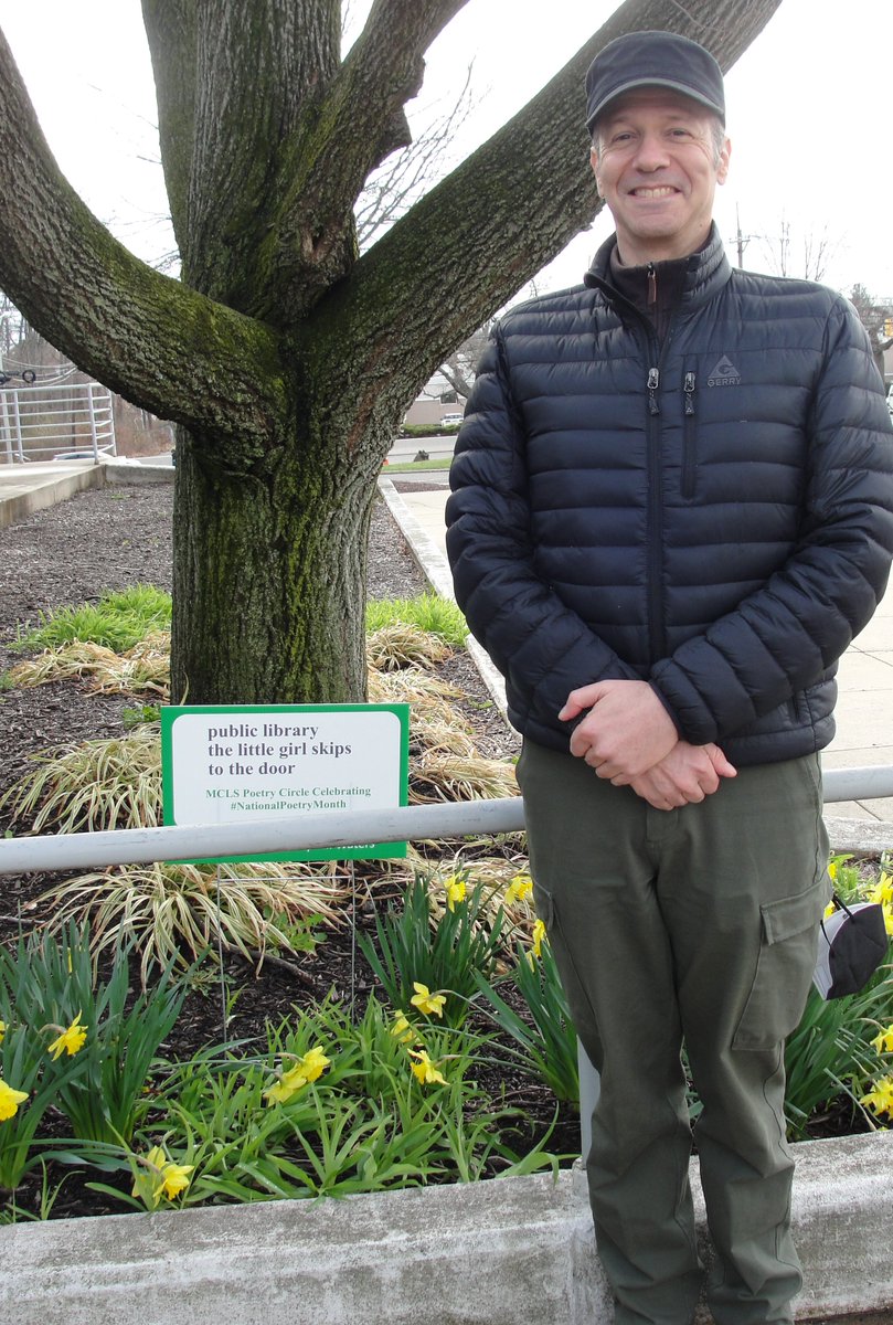 mclsnj's tweet photo. To celebrate #NationalPoetryMonth, MCLS' Poetry Circle has an outdoor #poetry display at the Lawrence Branch.
Join us on April 14 @ 6:30 pm, when the Poetry Circle hosts a special reading for the display.
#njlibraries #mercercountynj #poets #poems #ilovelibrariesnj https://t.co/radZaD8pug